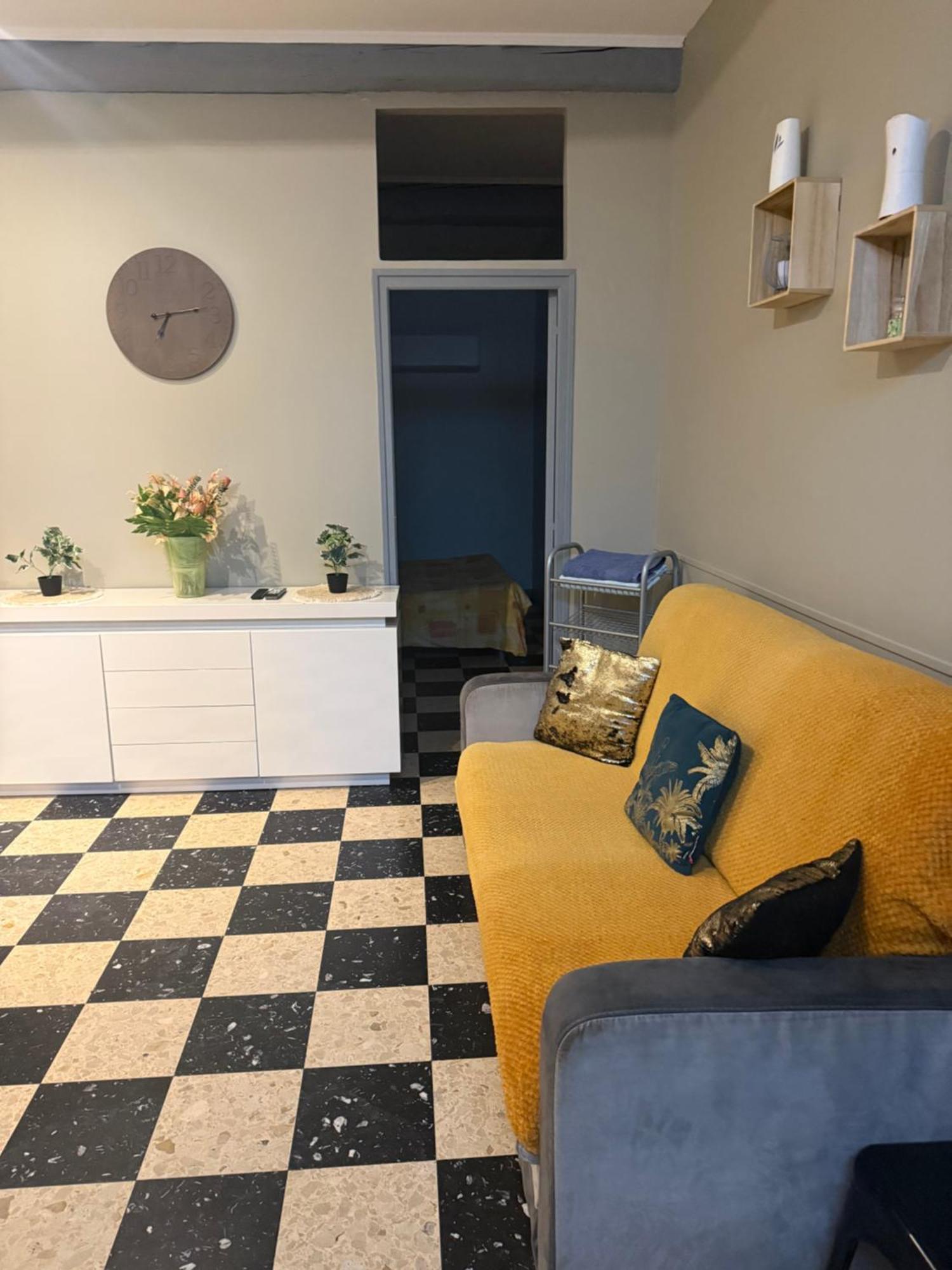 Maison De Holiday home Conilhac-Corbieres